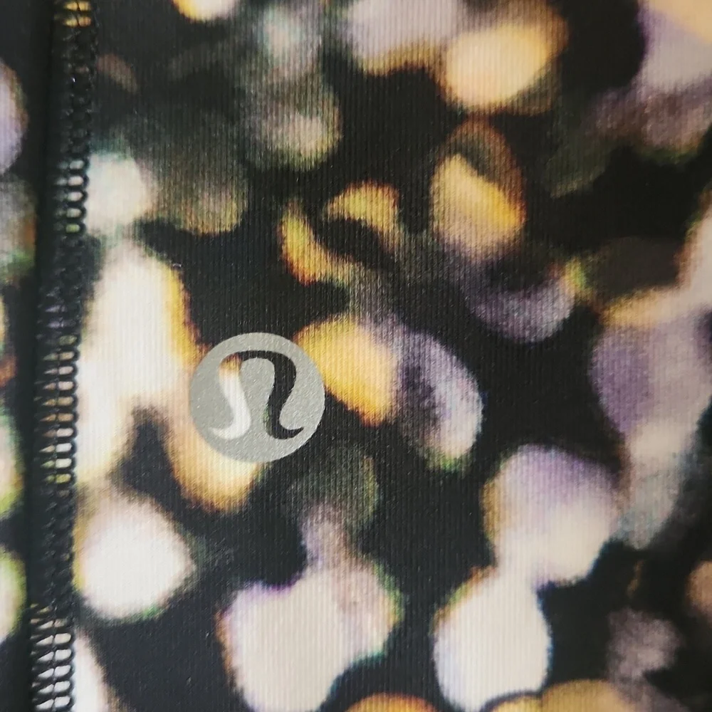 Lululemon Speed Up Tight 28" Size 6 - Picture 5 of 7